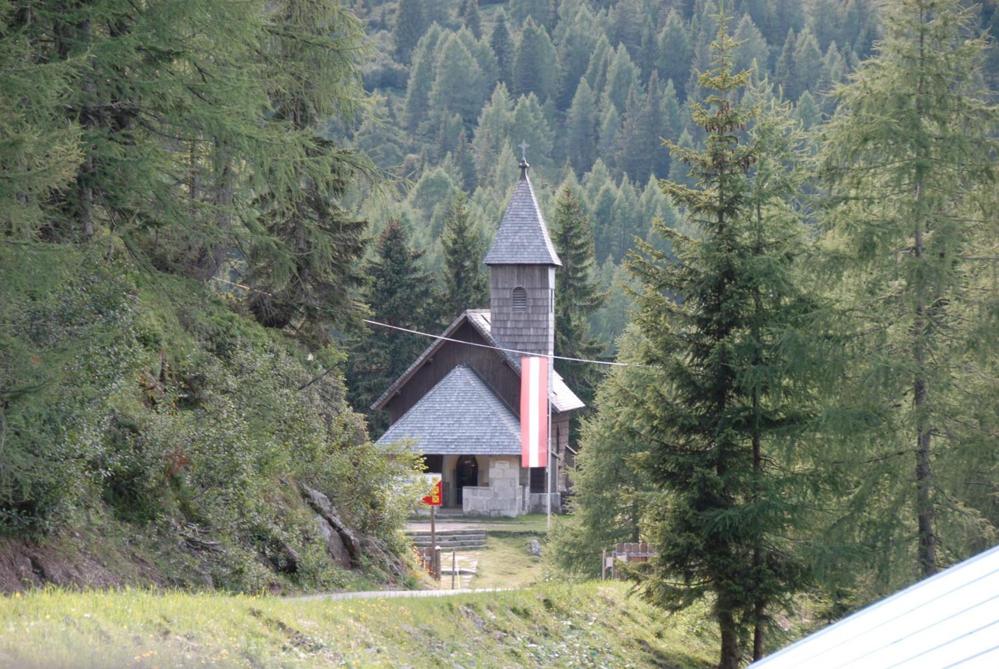 Hotel Berghof Зонненальпе-Насфельд Екстер'єр фото